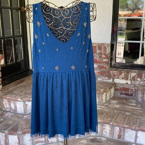 torrid Tops - Torrid Peacock Blue Sleeveless Beaded Babydoll Longline Top Size 3